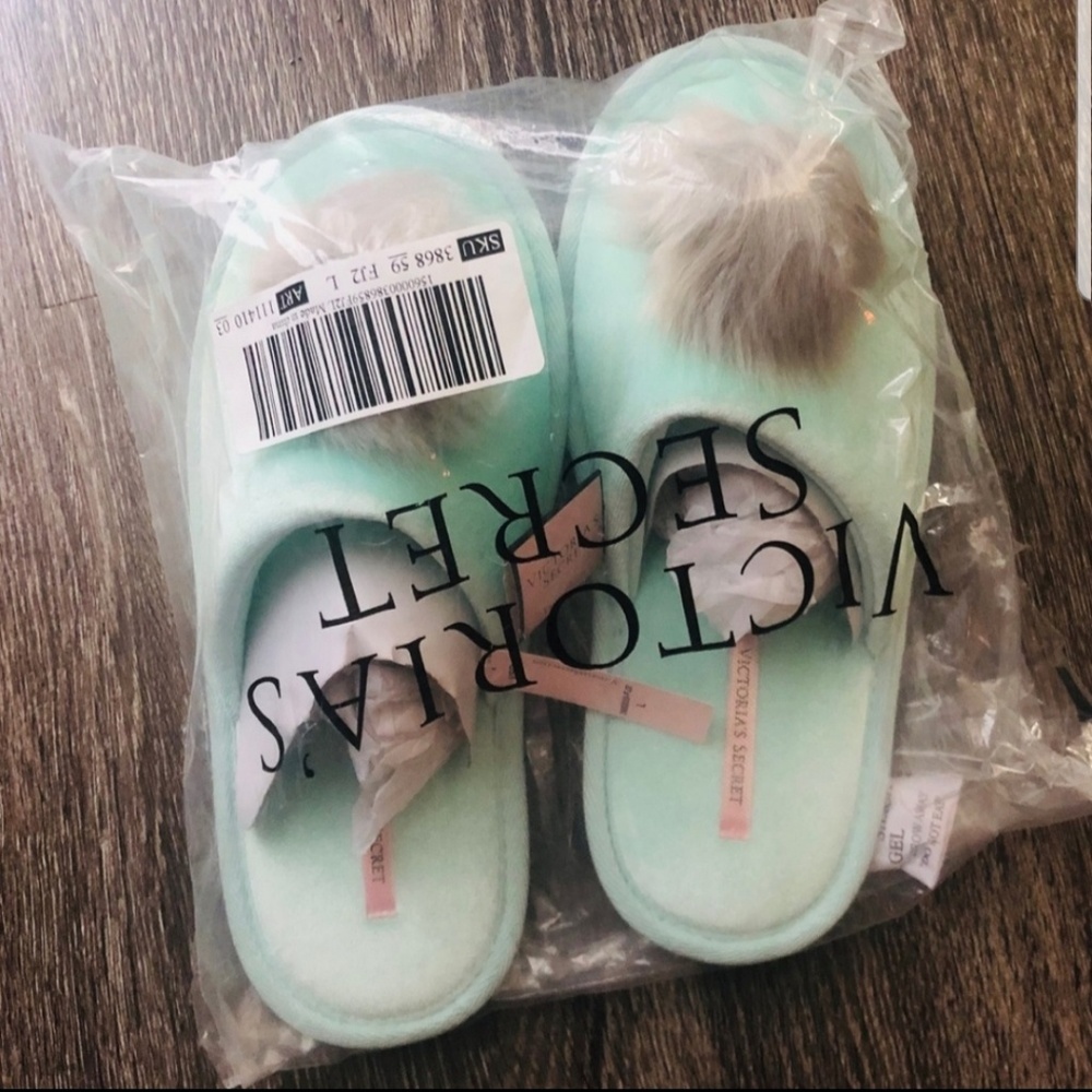 Victoria secret pompom slippers.  NWT